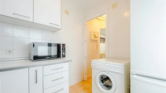 Rooms in Madrid Tetuán - photo 10