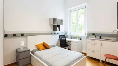 Room for rent in Milano Zona 1 - Centro storico, Milan
