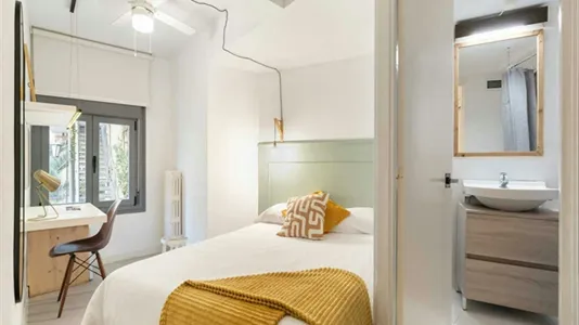 Rooms in Madrid Centro - photo 1