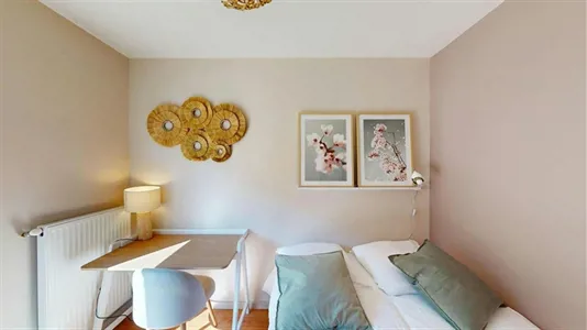 Rooms in Chambéry - photo 3