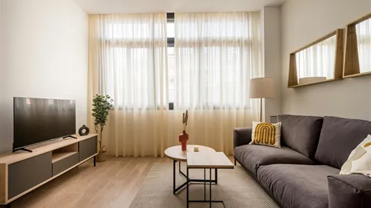 Apartments in Barcelona Eixample - photo 9