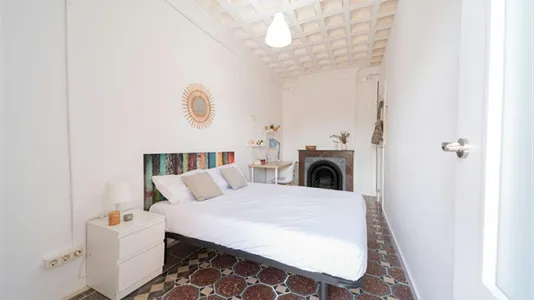 Rooms in Barcelona Ciutat Vella - photo 3