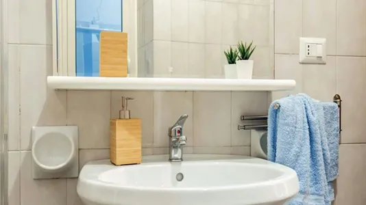 Rooms in Roma Municipio XII – Monte Verde - photo 9