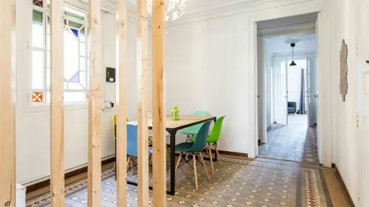 Rooms in Barcelona Eixample - photo 5