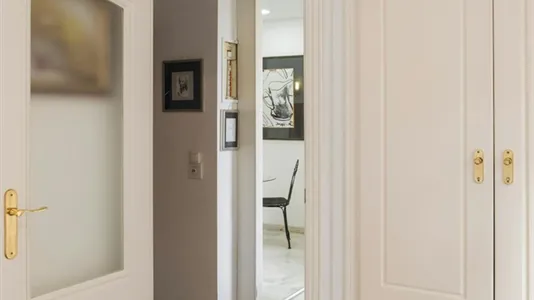 Apartments in Valencia Ciutat Vella - photo 4