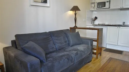 Apartments in Paris 8ème arrondissement - photo 8