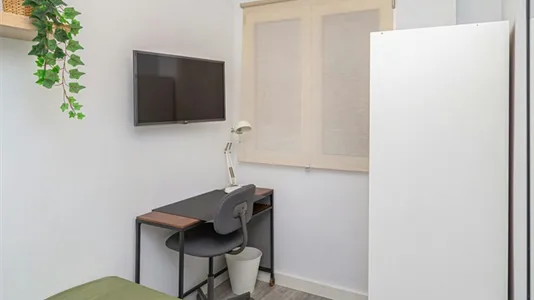 Rooms in Zaragoza - photo 4
