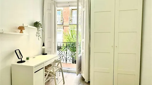 Rooms in Madrid Centro - photo 6