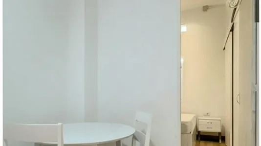 Apartments in Barcelona Sants-Montjuïc - photo 10