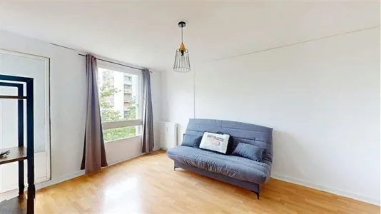Apartments in Poitiers - photo 2