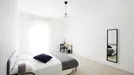 Room for rent, Modena, Emilia-Romagna, &lt;span class=&quot;blurred street&quot; onclick=&quot;ProcessAdRequest(9723637)&quot;&gt;&lt;span class=&quot;hint&quot;&gt;See streetname&lt;/span&gt;[xxxxxxxxxxxxx]&lt;/span&gt;