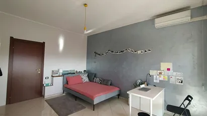 Room for rent in Corsico, Lombardia