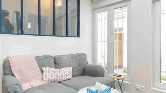 Apartments in Paris 15ème arrondissement - photo 2