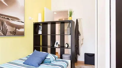 Room for rent in Milano Zona 9 - Porta Garibaldi, Niguarda, Milan