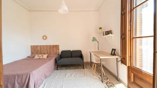 Rooms in Barcelona Eixample - photo 2