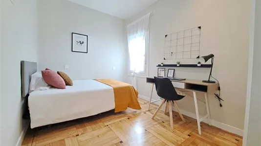 Rooms in Madrid Chamberí - photo 3