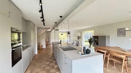 Houses in Nacka - photo 4