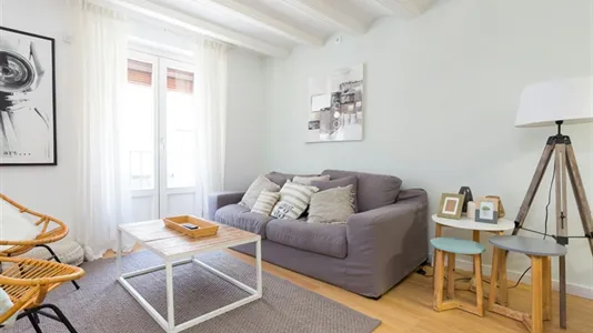 Apartments in Barcelona Ciutat Vella - photo 2