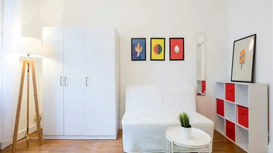 Rooms in Lyon - photo 4