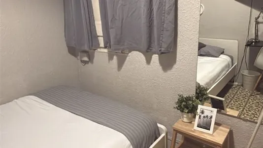 Rooms in Barcelona Eixample - photo 2