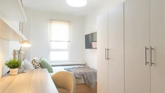 Rooms in Madrid Moncloa-Aravaca - photo 4