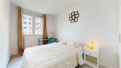 Room for rent in Grenoble, Auvergne-Rhône-Alpes