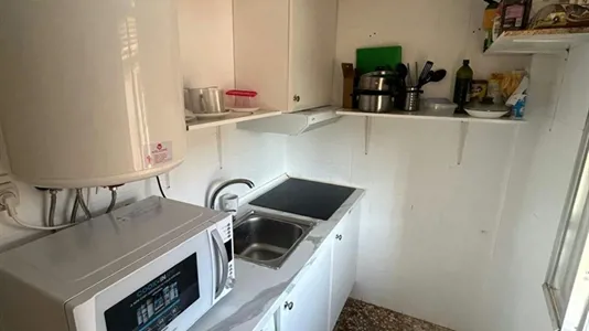 Rooms in Madrid San Blas - photo 3