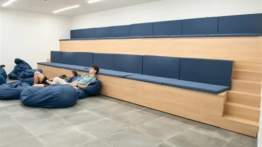 Rooms in Dos Hermanas - photo 9