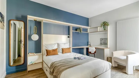 Rooms in Paris 15ème arrondissement - photo 2