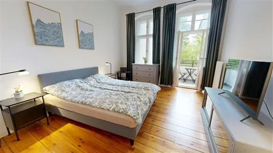 Apartments in Berlin Mitte - photo 1