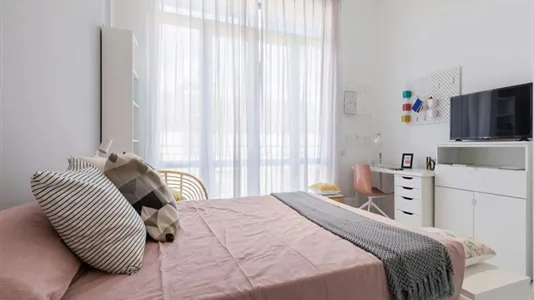 Rooms in Milano Zona 5 - Vigentino, Chiaravalle, Gratosoglio - photo 1