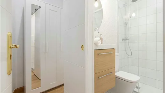 Rooms in Madrid Centro - photo 3