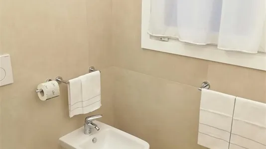 Apartments in San Donato Milanese - photo 9