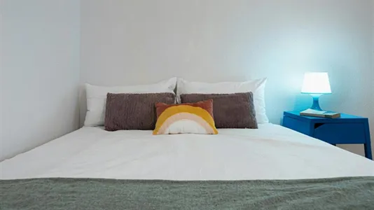 Rooms in Madrid Retiro - photo 2