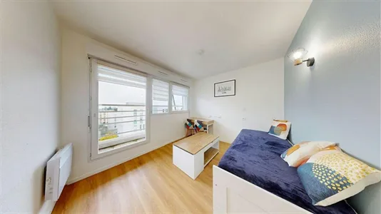 Apartments in Lyon - photo 3