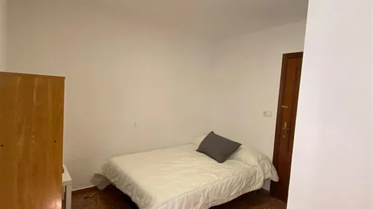 Rooms in la Fontsanta - photo 4