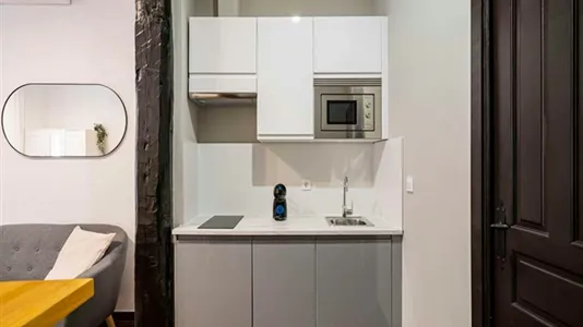 Rooms in Madrid Centro - photo 7