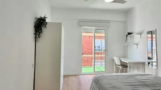 Rooms in Mislata - photo 8