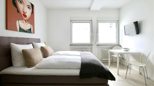 Apartments in Cologne Innenstadt - photo 4