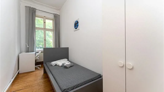 Rooms in Berlin Friedrichshain-Kreuzberg - photo 1