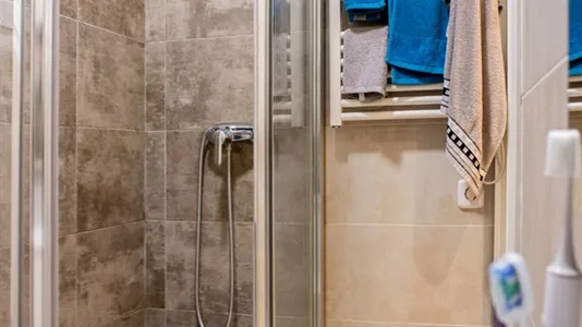 Rooms in Madrid Moncloa-Aravaca - photo 5