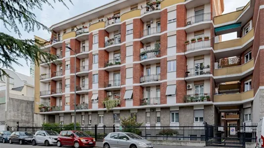 Apartments in Milano Zona 2 - Stazione Centrale, Gorla, Turro, Greco, Crescenzago - photo 9