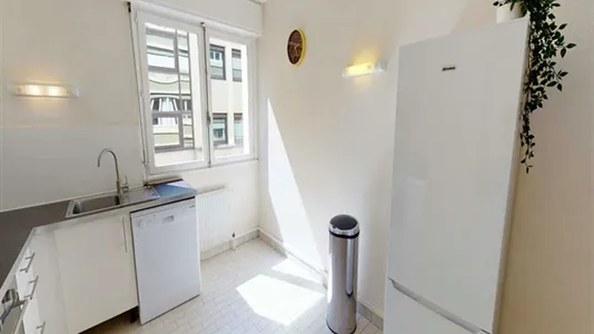 Rooms in Lyon - photo 9