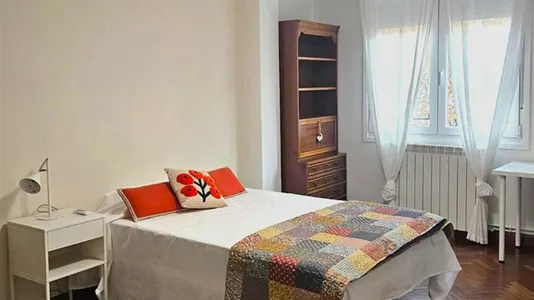 Rooms in Zaragoza - photo 1