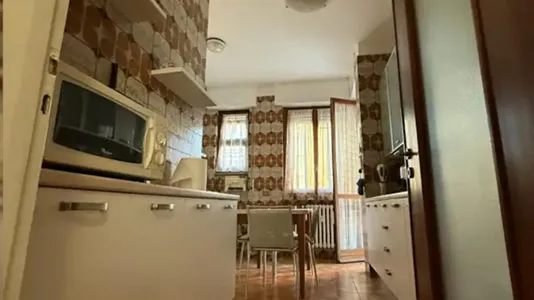 Rooms in Sesto San Giovanni - photo 9