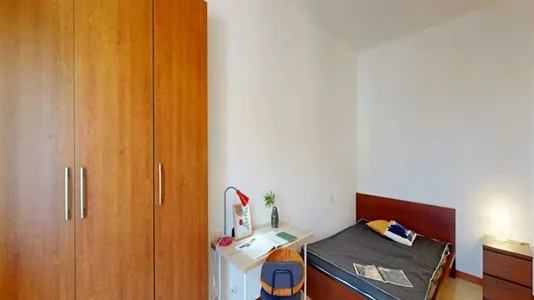Rooms in Milano Zona 5 - Vigentino, Chiaravalle, Gratosoglio - photo 2