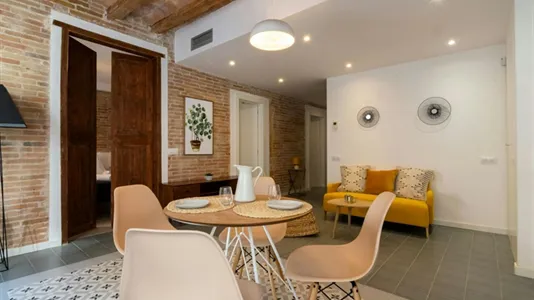 Apartments in Barcelona Ciutat Vella - photo 2