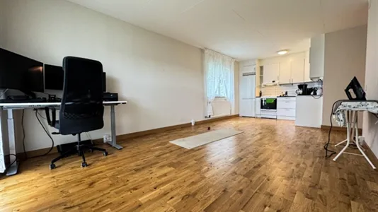 Apartments in Huddinge - photo 1