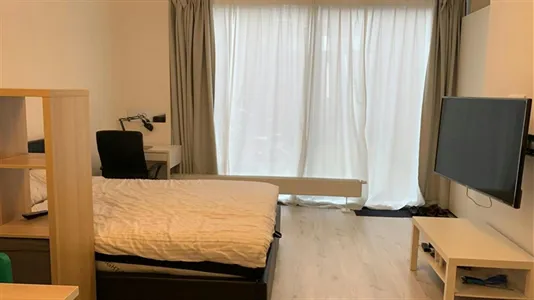 Rooms in Rotterdam Feijenoord - photo 3