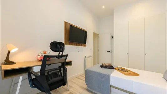 Rooms in Madrid Chamberí - photo 2